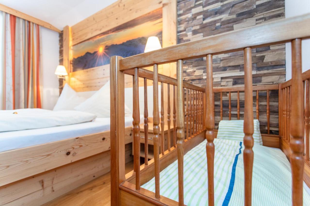 Apartment Gaestehaus Luggau เราริส ภายนอก รูปภาพ
